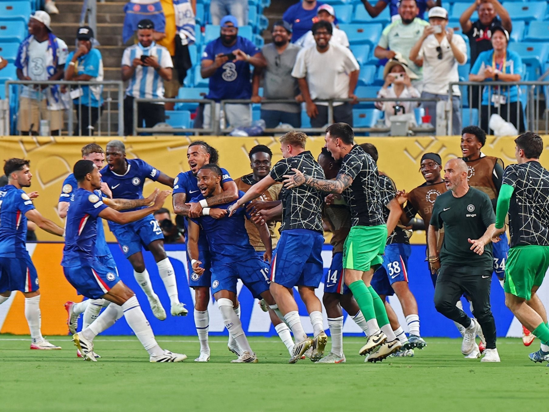 九游体育游戏合集关于今晚勒沃库森内部沟通：葡超节点到来；球迷炸锅；赛程密集仍需轮换的信息